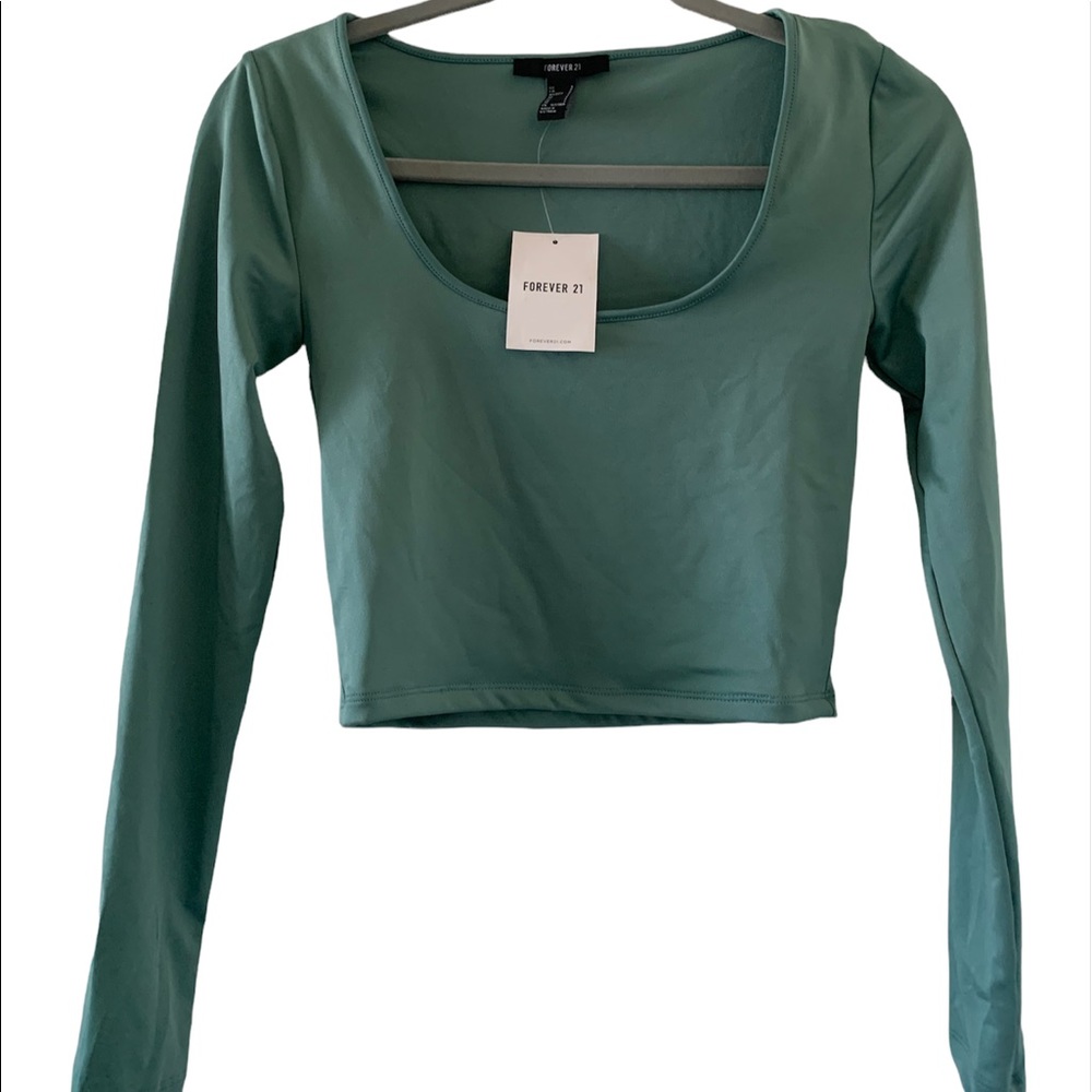 Square cut Forever 21 Cropped Long Sleeve Top